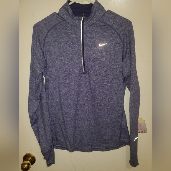 Nike long sleeve size med - Picture 1 of 1